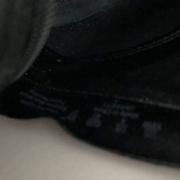 Naturalizer 10 Wide Ankle Boot W/Side Zipper - Picture 11 of 13